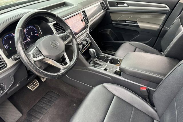 Used 2021 Volkswagen Atlas SEL R-Line image 11
