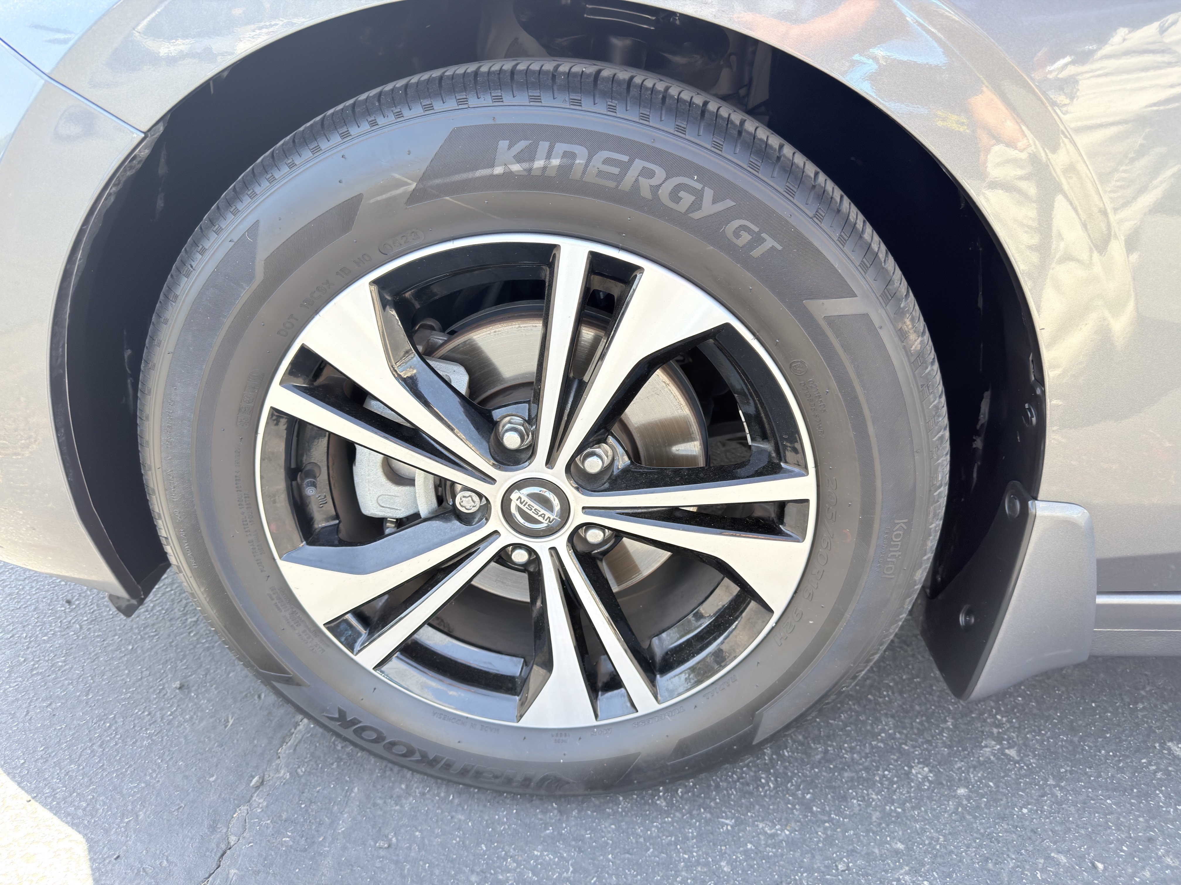 Used 2023 Nissan Sentra SV FWD image 34