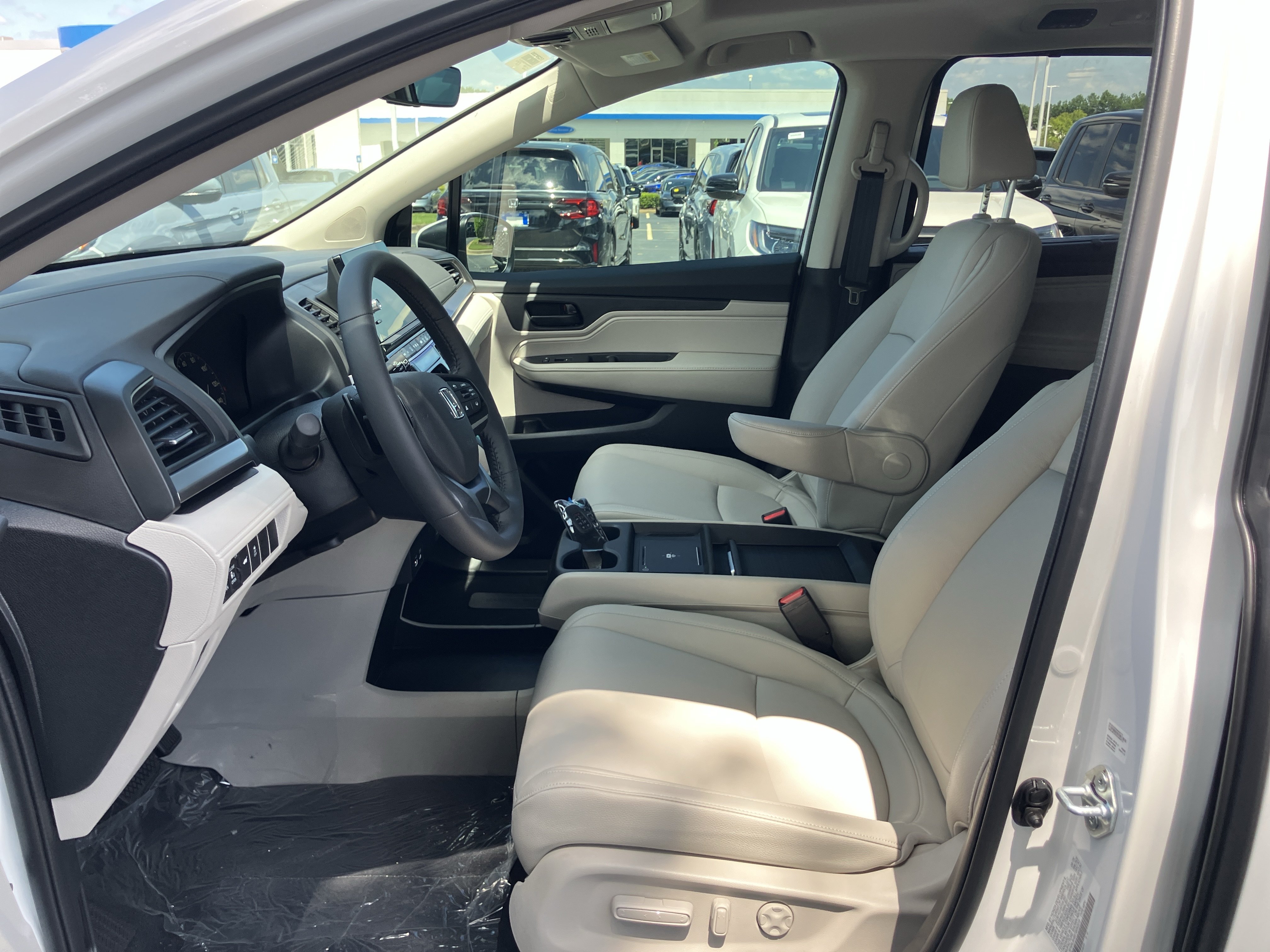 New 2026 Honda Odyssey EX-L image 15