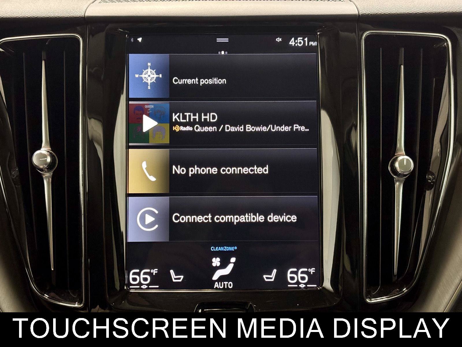 Used 2019 Volvo XC60 T5 Momentum w/ Multimedia Package AWD/4WD image 31