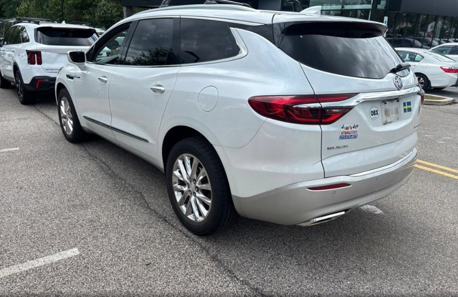 Used 2018 Buick Enclave Premium w/ Experience Buick Package AWD/4WD image 11