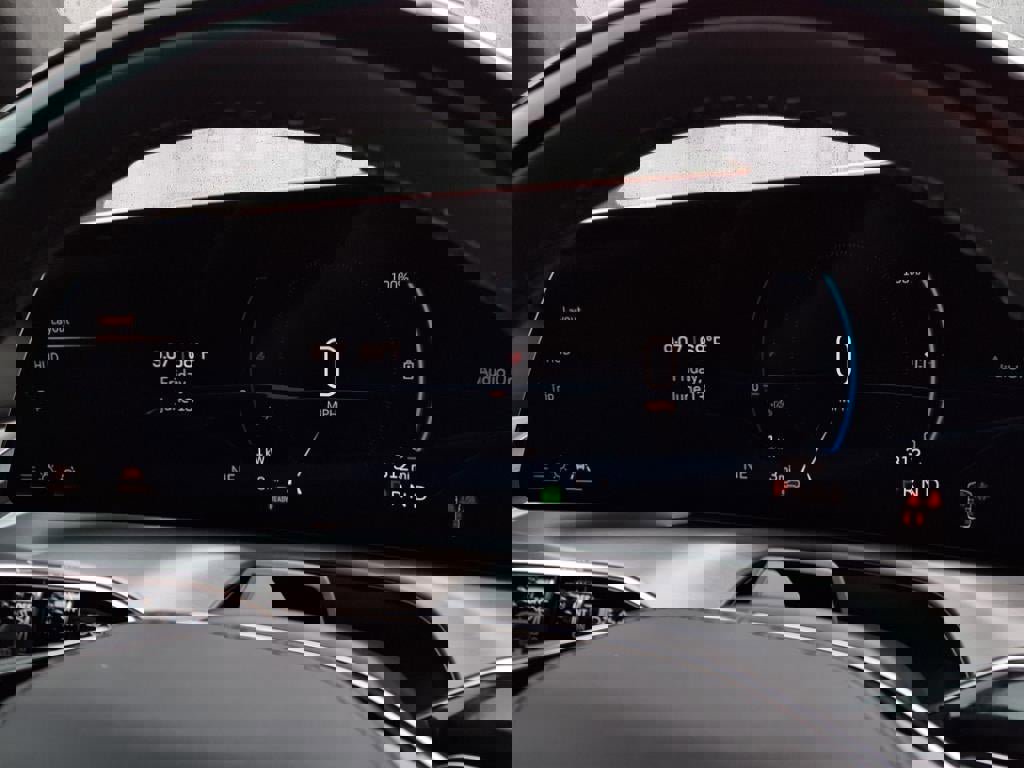 New 2026 Cadillac Vistiq Premium Luxury w/ LPO, Floor Liner Package image 18