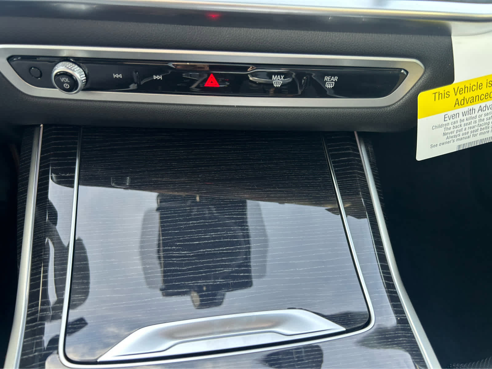 New 2026 BMW X7 xDrive40i w/ M Sport Package image 35