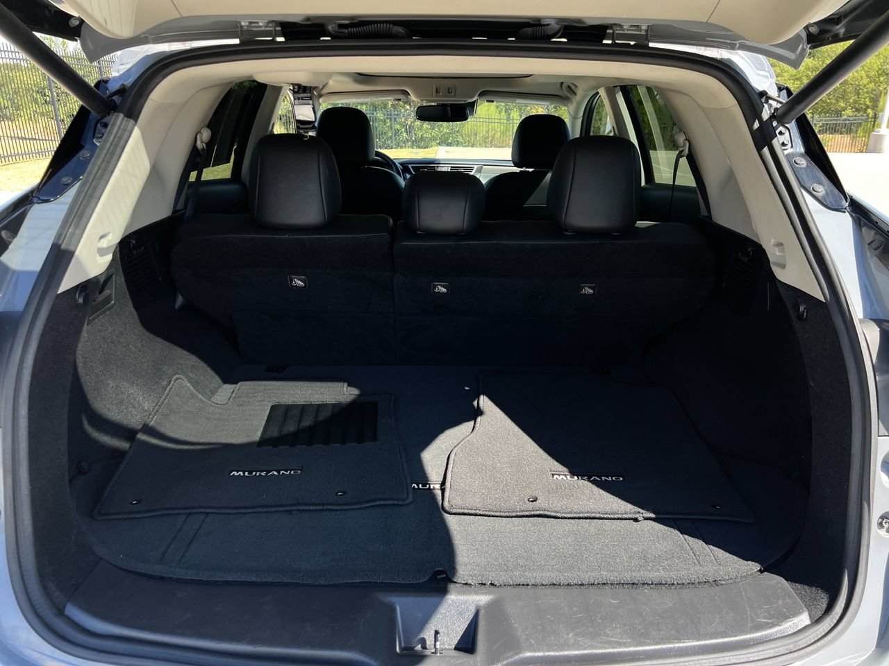Used 2022 Nissan Murano Platinum w/ Cargo Package FWD image 24