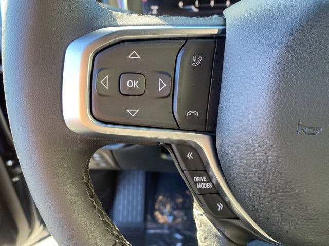 New 2026 RAM 1500 4x4 Crew Cab image 17