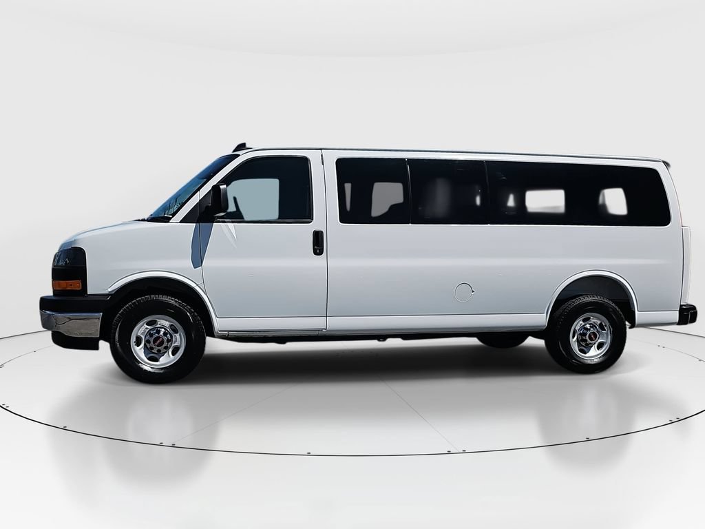 Used 2025 GMC Savana 3500 LT w/ LT Preferred Equipment Group RWD image 8
