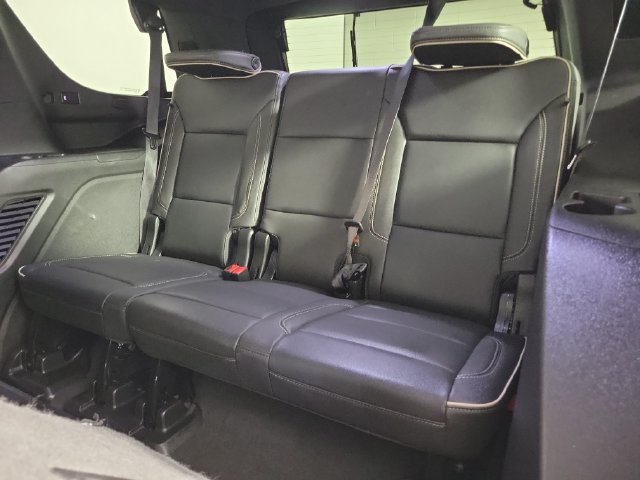 Used 2024 Chevrolet Tahoe Premier AWD/4WD image 14