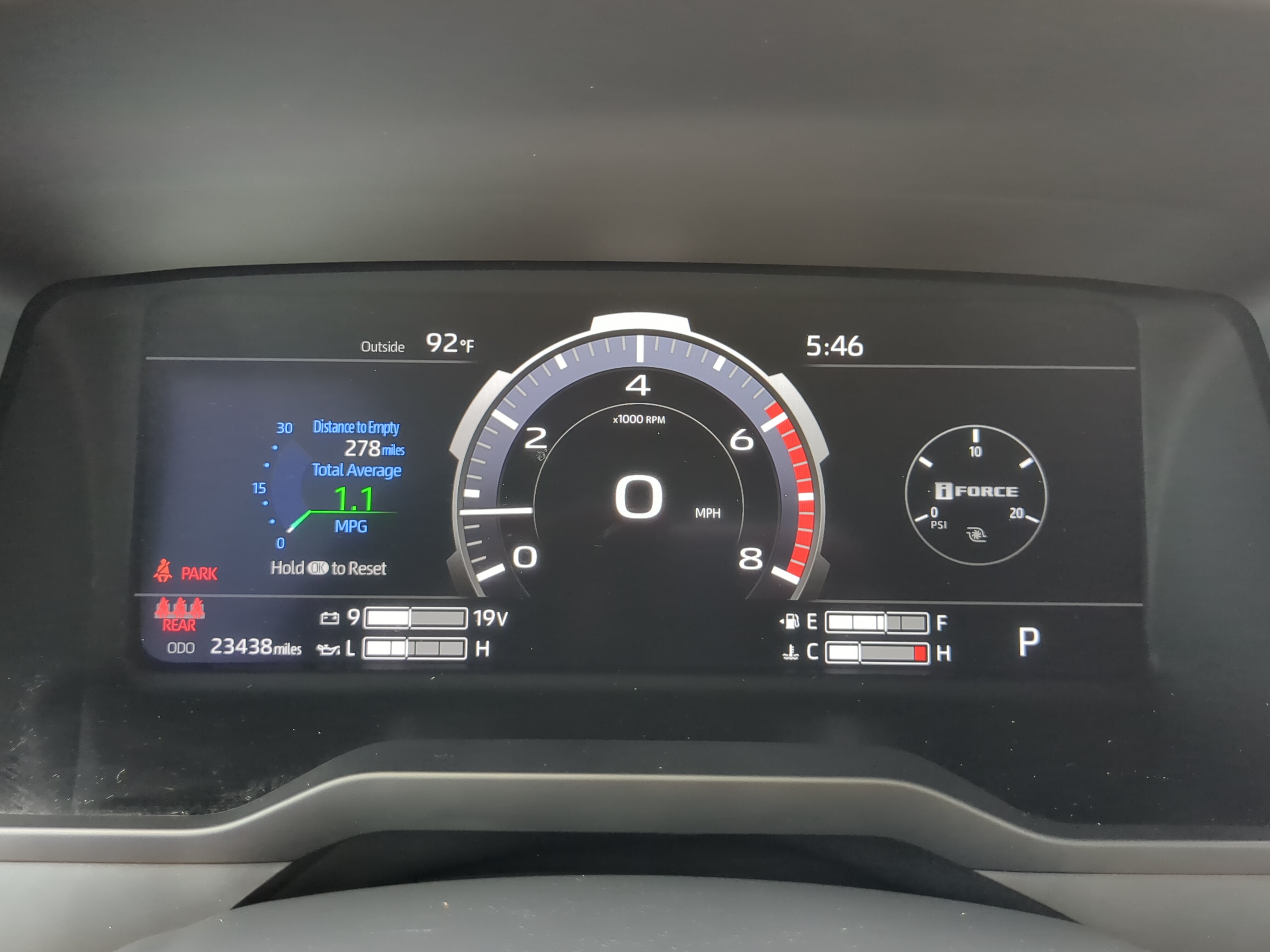 Used 2024 Toyota Tundra Limited AWD/4WD image 25