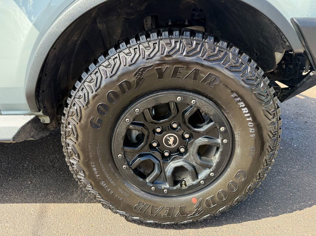 Used 2023 Ford Bronco Wildtrak image 15