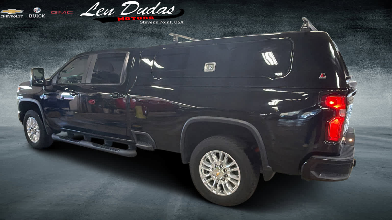 Used 2022 Chevrolet Silverado 2500 LTZ w/ LTZ Plus Package image 3