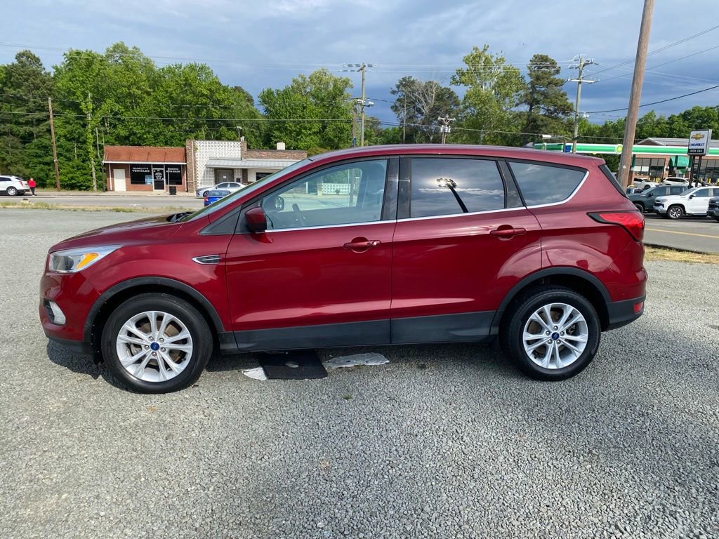 Used 2019 Ford Escape SE FWD image 6