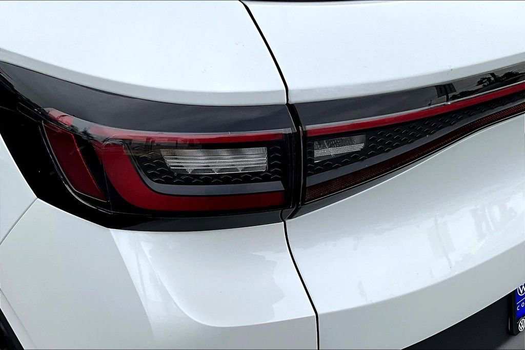 New 2026 Volkswagen ID.4 Pro image 14