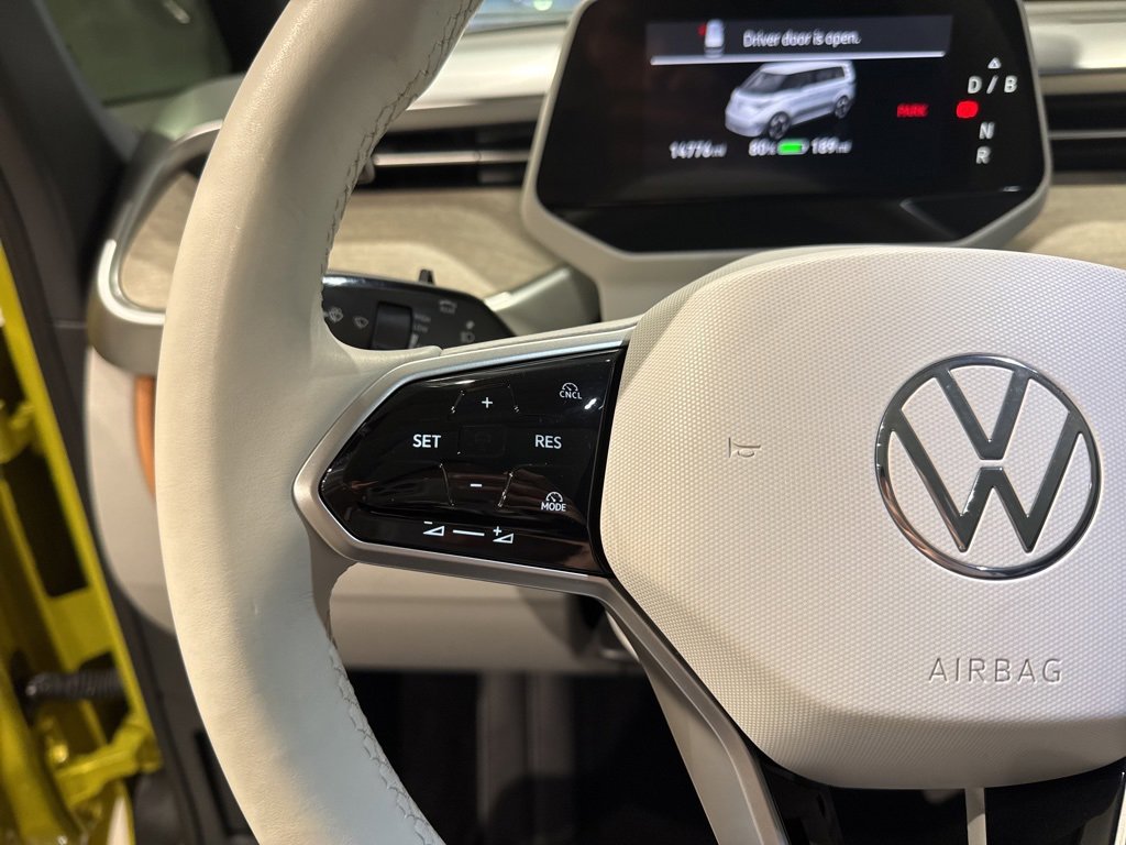 Used 2025 Volkswagen ID. Buzz 1st Edition image 30