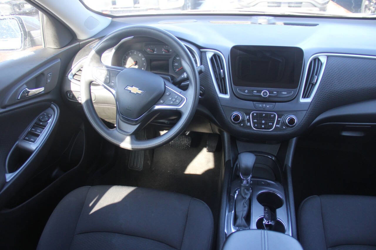 Used 2024 Chevrolet Malibu LT image 13