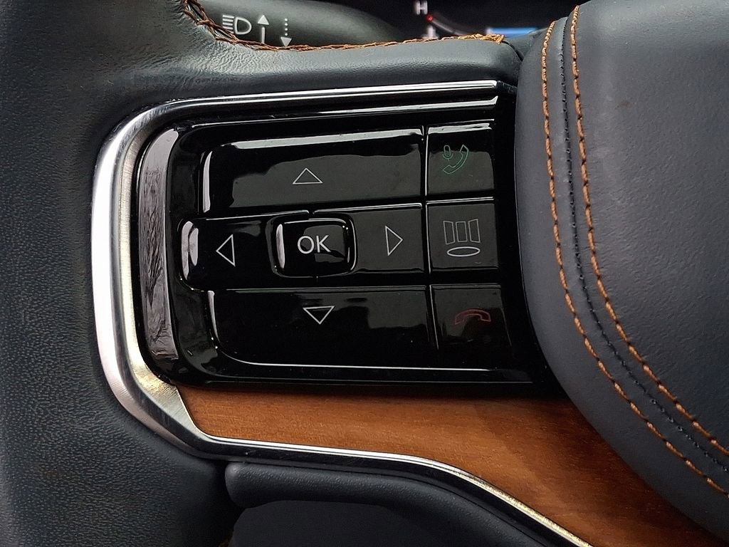 Used 2024 Jeep Grand Wagoneer Series III w/ Rear Seat Video Group 1 image 24