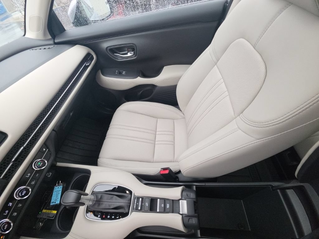 Used 2025 Honda HR-V EX-L image 24