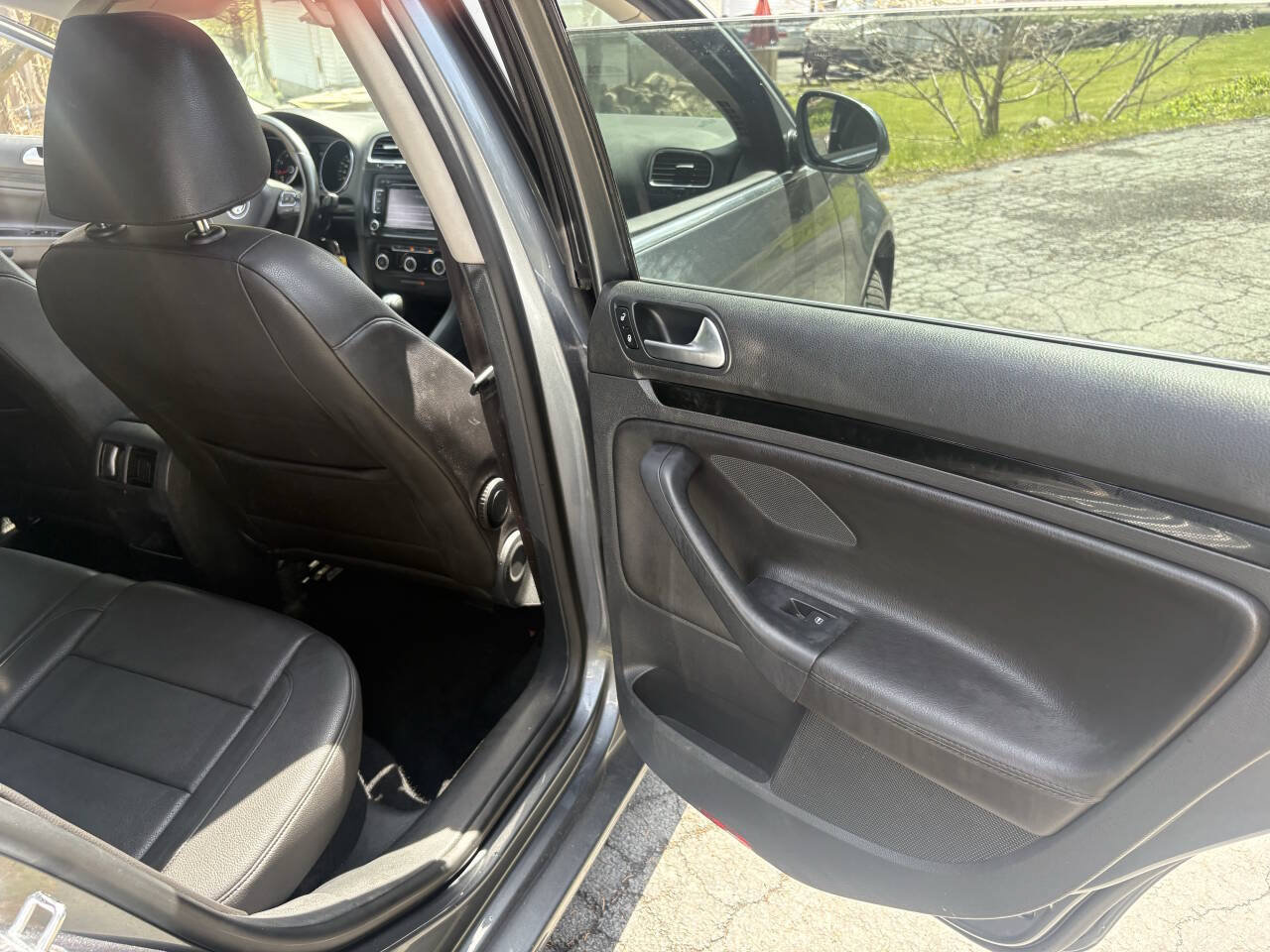 Used 2013 Volkswagen Jetta SE FWD image 5