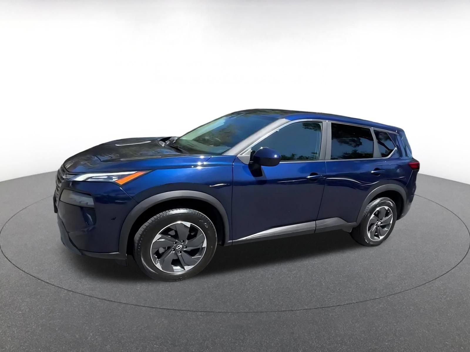 Used 2025 Nissan Rogue SV AWD/4WD image 8