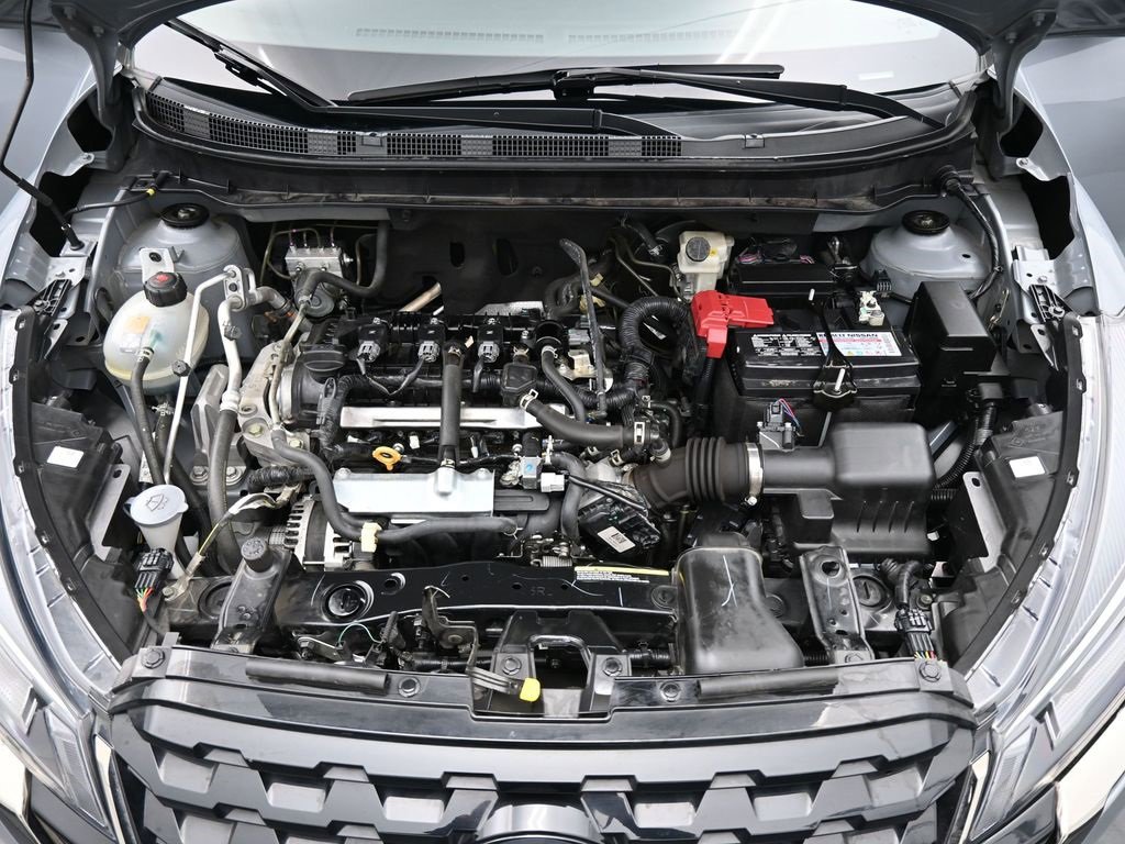 Used 2024 Nissan Kicks SR w/ SR Premium Package image 12