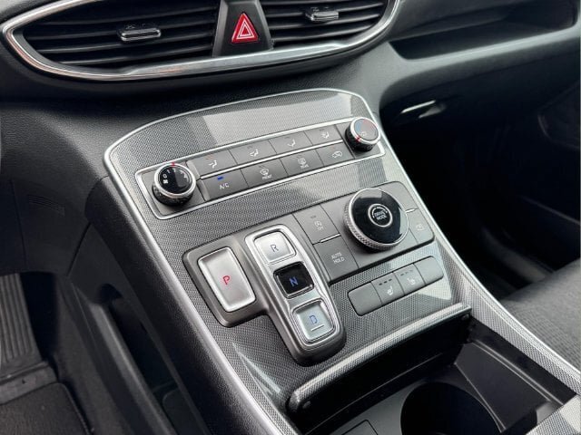 Used 2022 Hyundai Santa Fe SEL FWD image 22