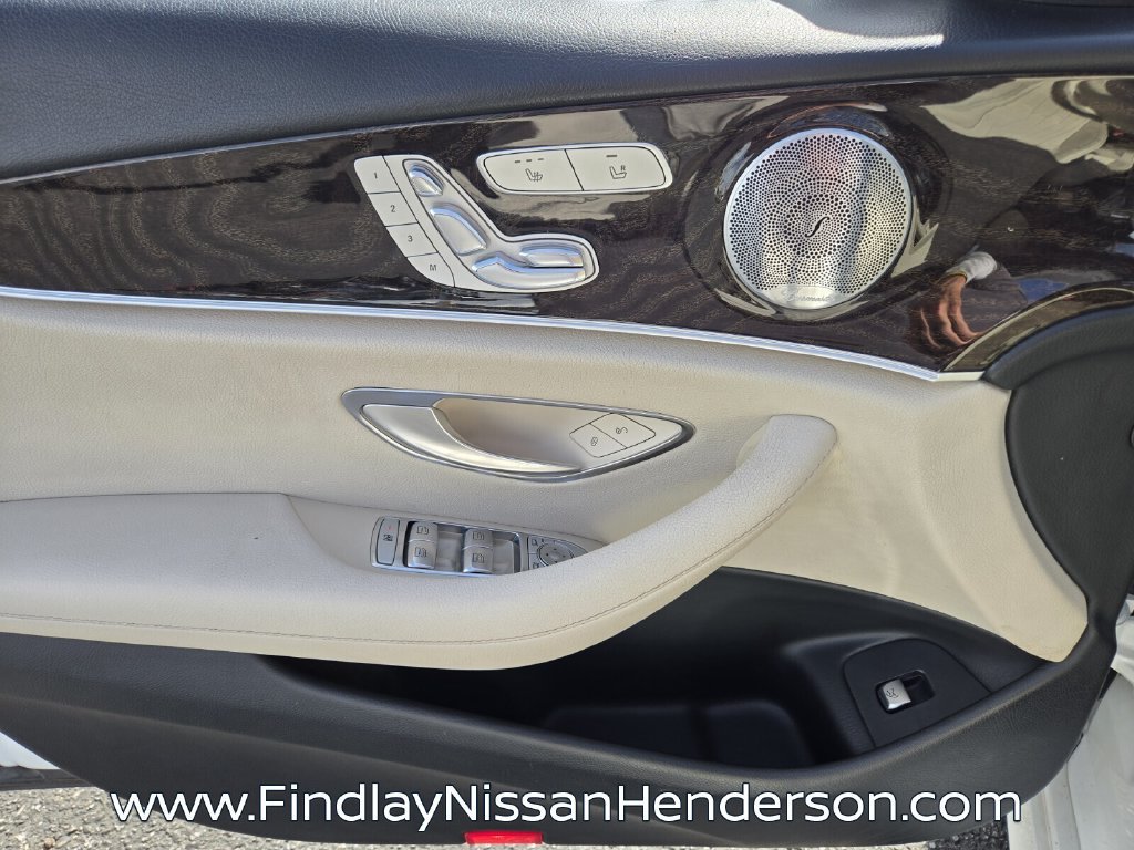 Used 2019 Mercedes-Benz E 300 image 24