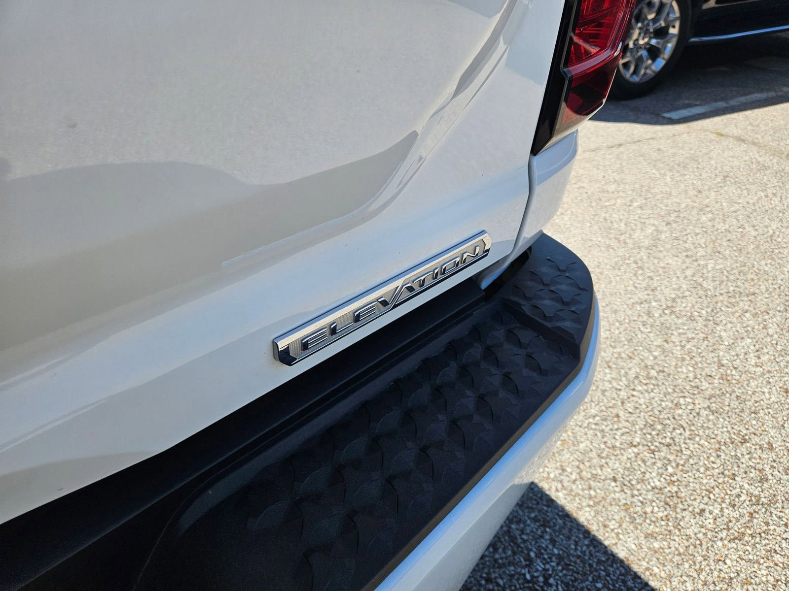 Used 2024 GMC Canyon Elevation image 30