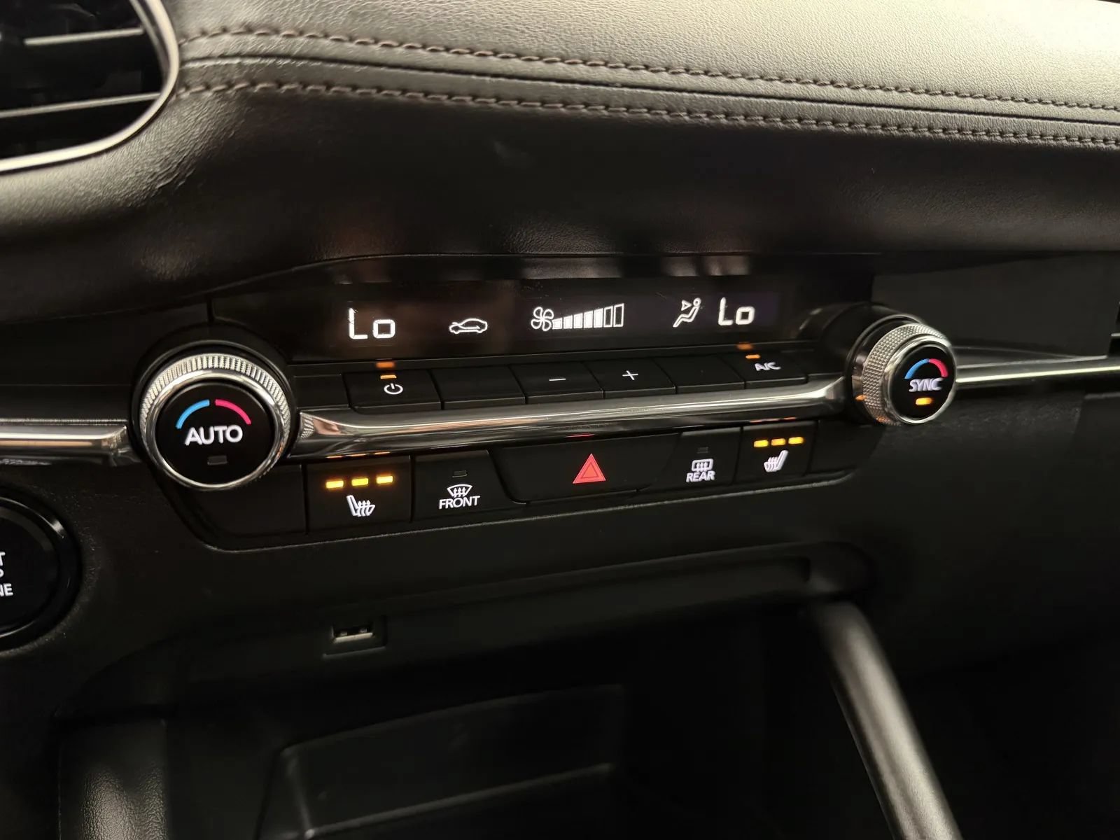Used 2021 MAZDA MAZDA3 s FWD image 20
