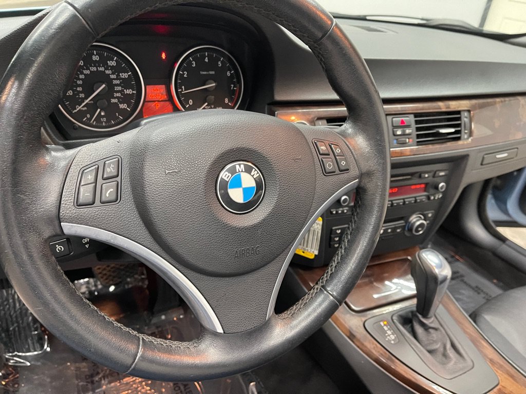 Used 2013 BMW 328i Convertible RWD image 26