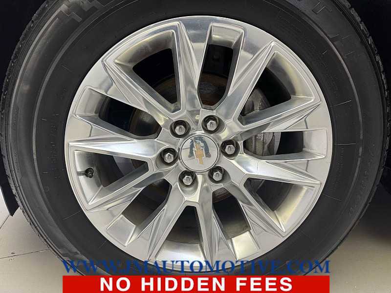 Used 2023 Chevrolet Suburban Premier AWD/4WD image 9