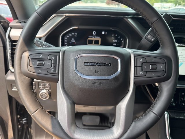 Used 2025 GMC Sierra 2500 Denali w/ Technology Package image 18