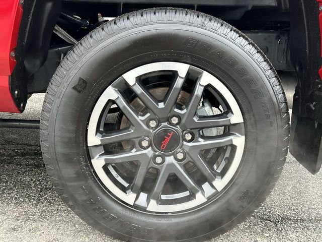 Used 2025 Toyota Tacoma TRD Sport image 11