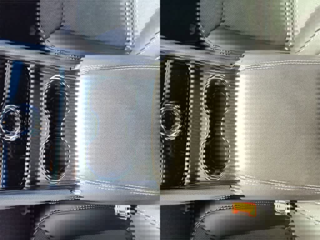 New 2025 Jeep Grand Cherokee L Laredo image 20