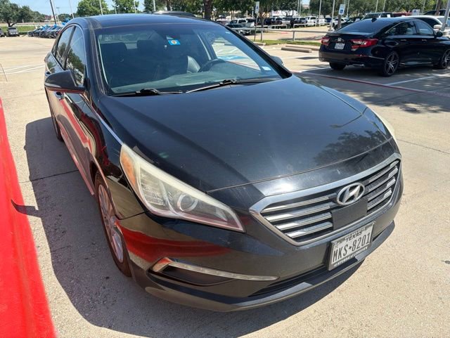 Used 2015 Hyundai Sonata Limited w/ Option Group 06 FWD image 3