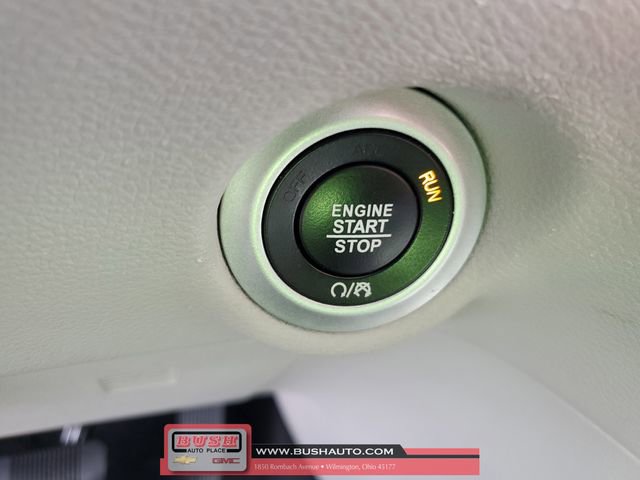 Used 2023 Chrysler Pacifica Touring-L image 27