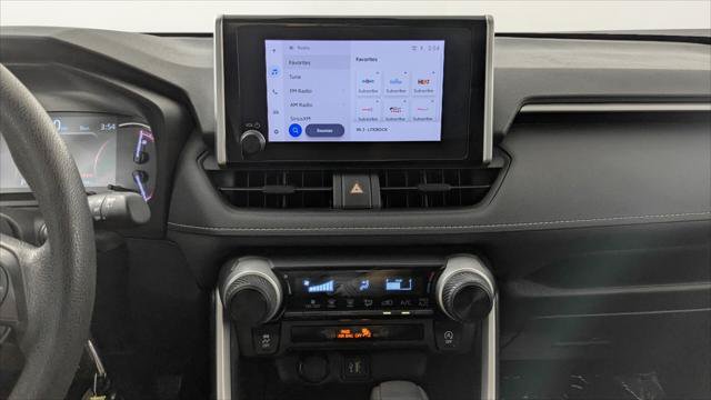 Used 2025 Toyota RAV4 LE FWD image 28