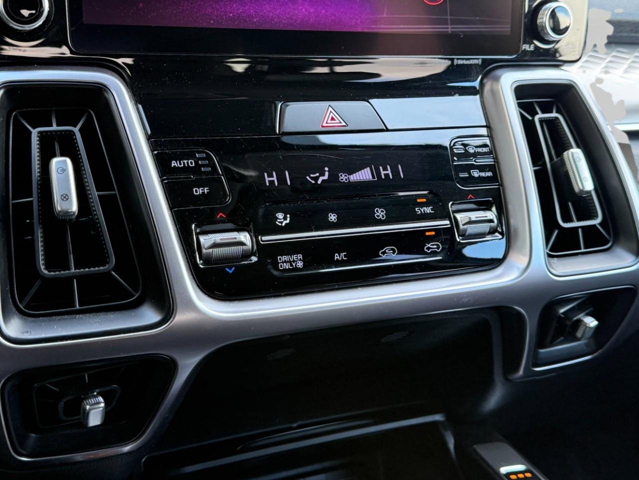 Used 2024 Kia Sorento EX image 40