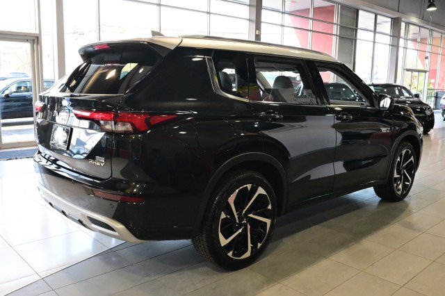 Used 2024 Mitsubishi Outlander SEL Black Edition image 5
