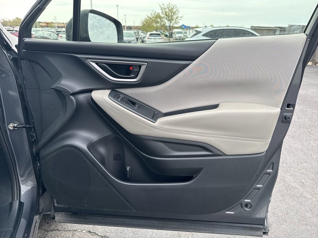 Used 2023 Subaru Forester AWD/4WD image 39