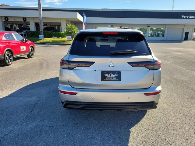 New 2026 Mitsubishi Outlander ES AWD/4WD image 5