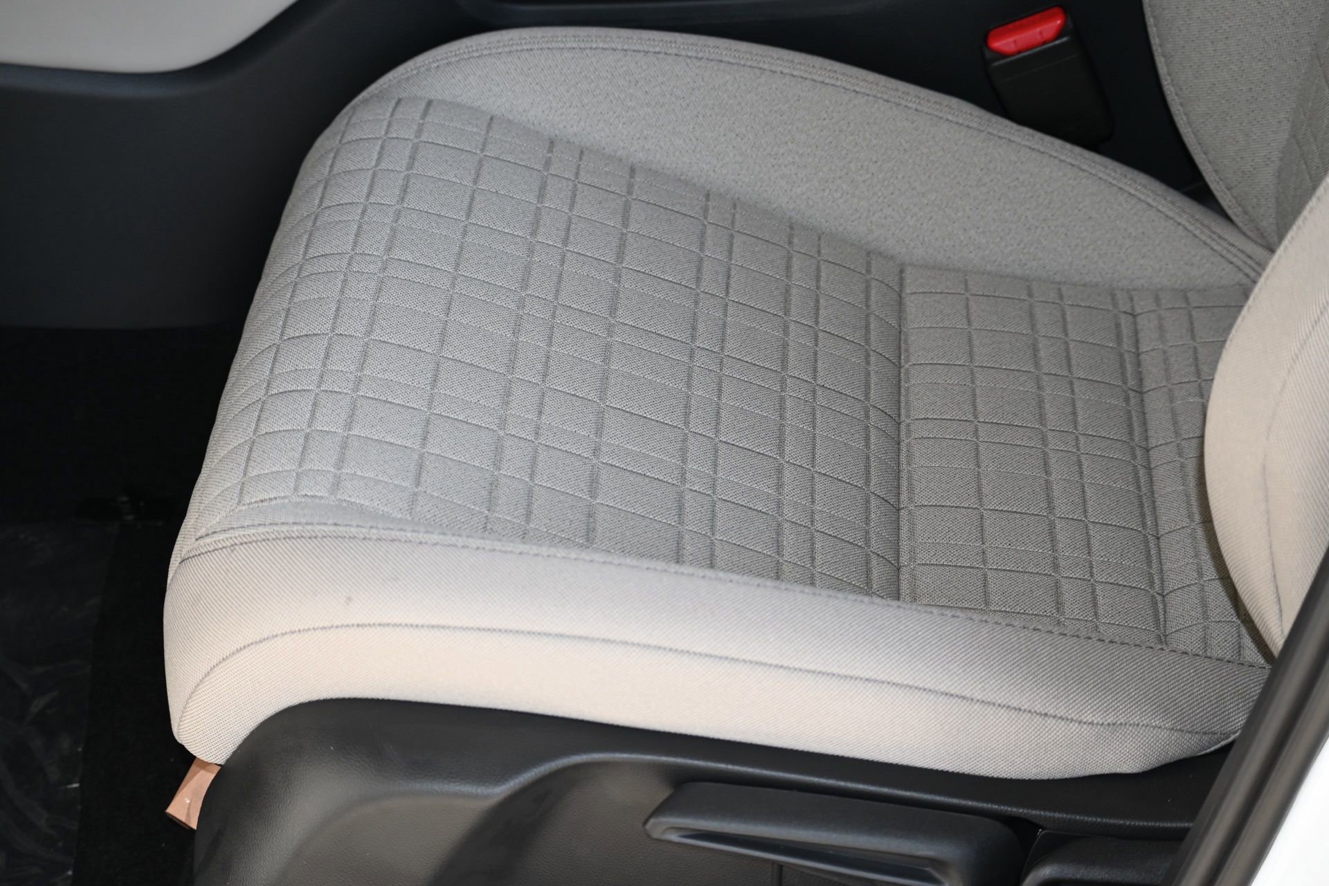 New 2025 Honda HR-V LX image 10