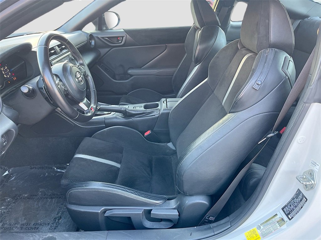 Used 2023 Toyota GR86 Premium w/ ALL Weather Mat Package (TMS) image 22