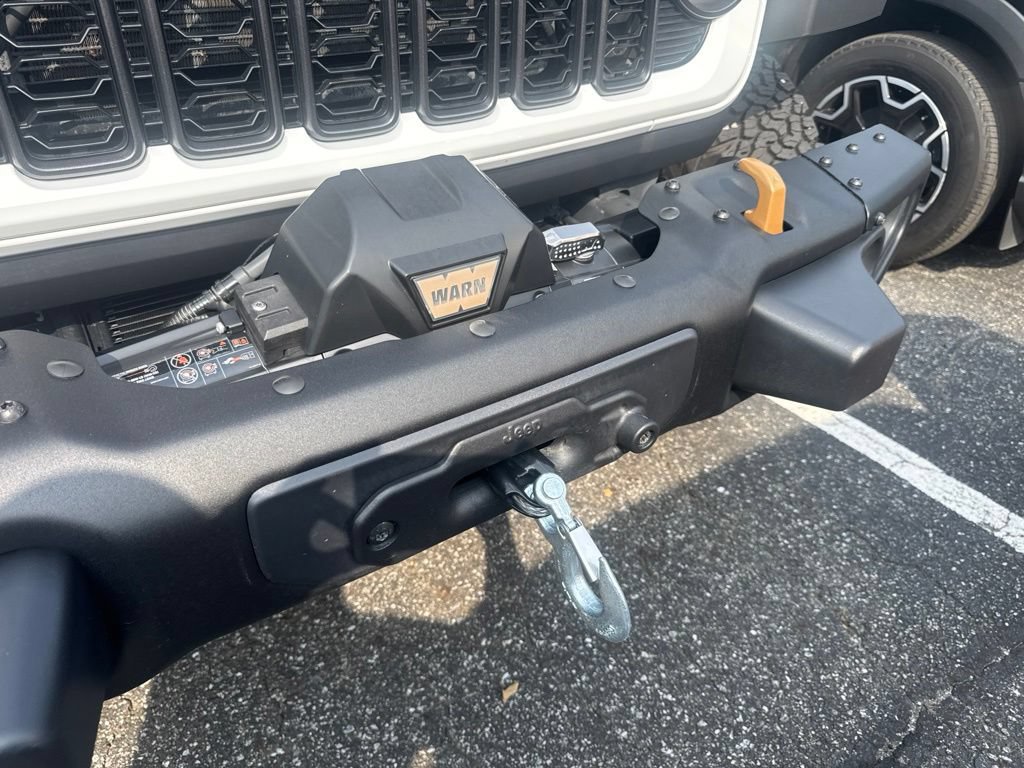 Used 2024 Jeep Wrangler Unlimited Rubicon 392 AWD/4WD image 2