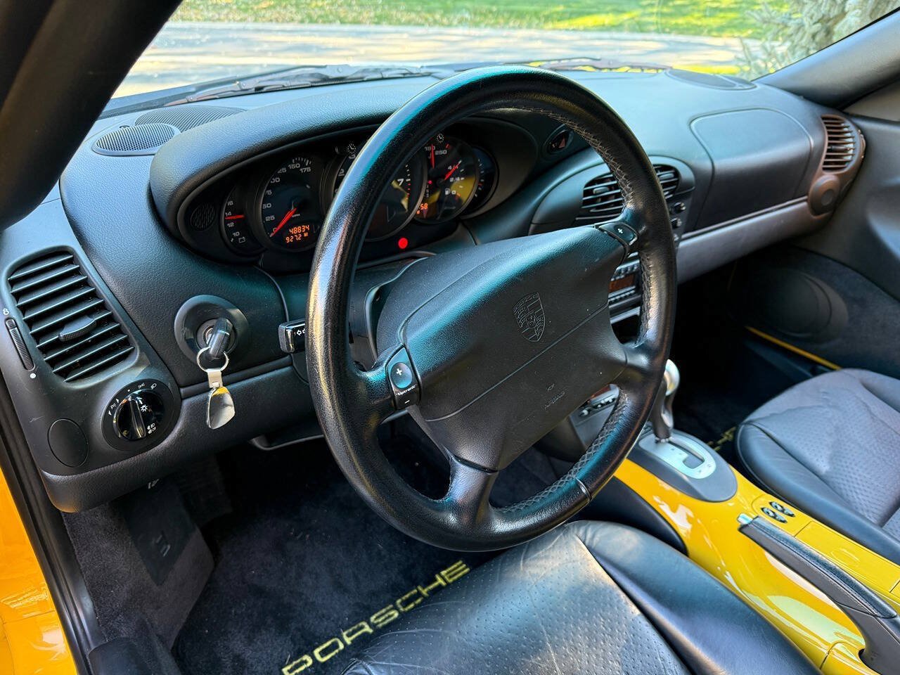 Used 2001 Porsche 911 Cabriolet image 80