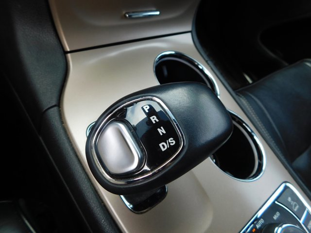 Used 2015 Jeep Grand Cherokee Overland w/ Advanced Technology Group image 10