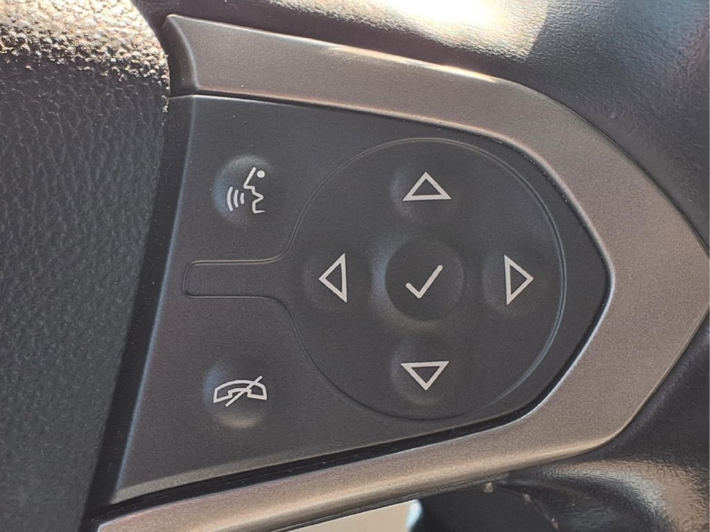 Used 2019 Chevrolet Colorado Z71 AWD/4WD image 15