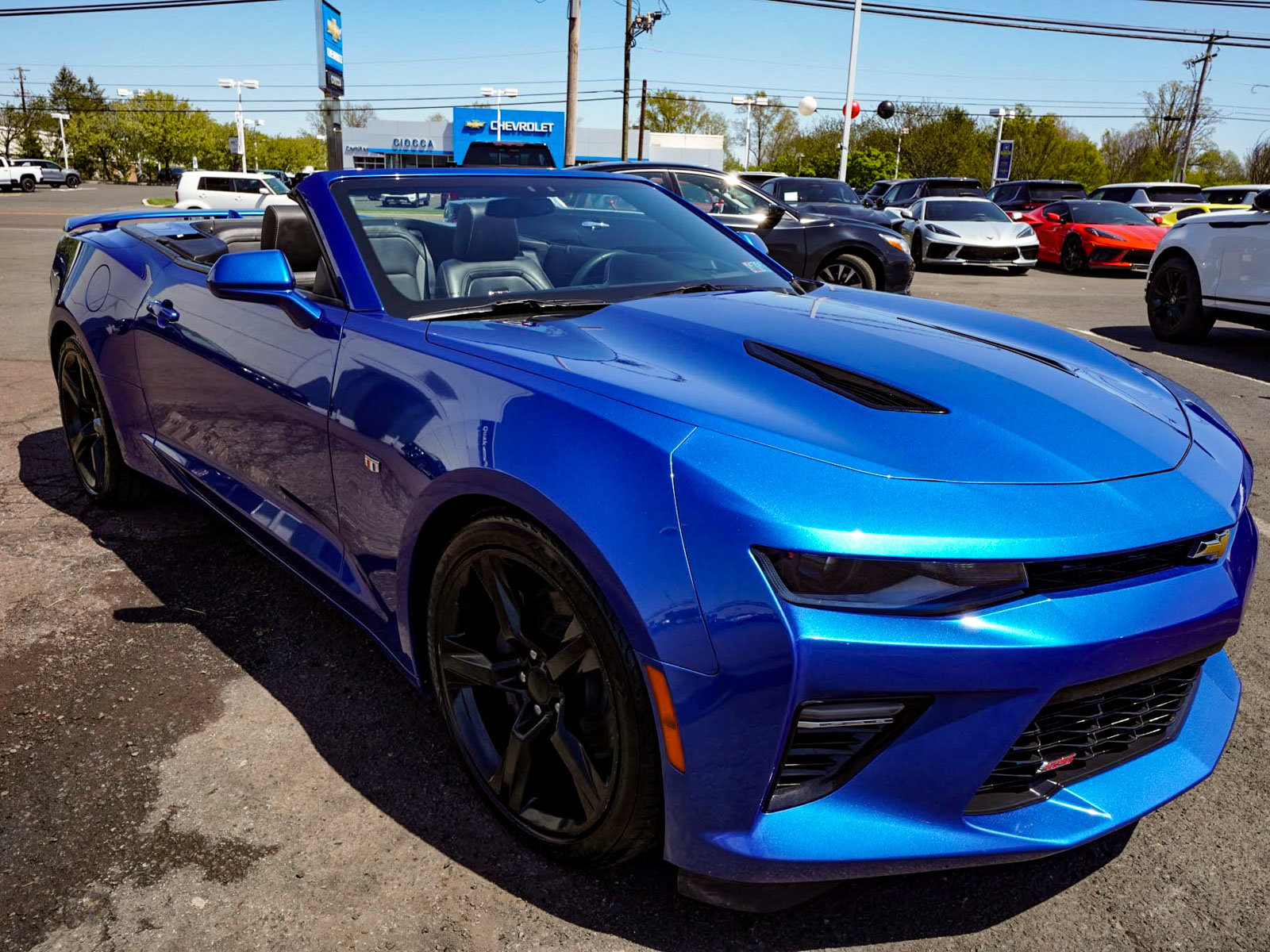 Used 2018 Chevrolet Camaro SS RWD image 5