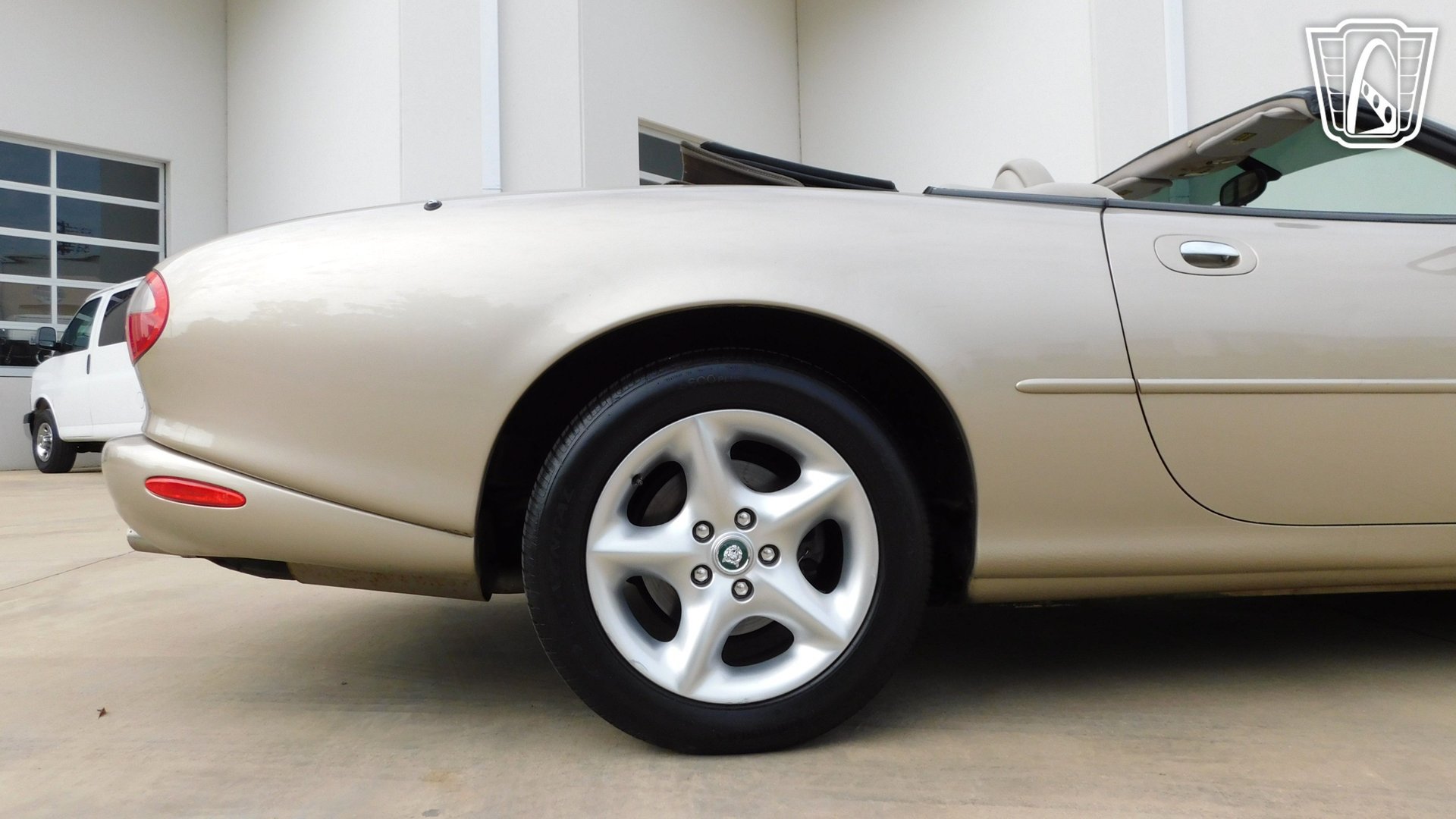 Used 2000 Jaguar XK8 Convertible RWD image 26