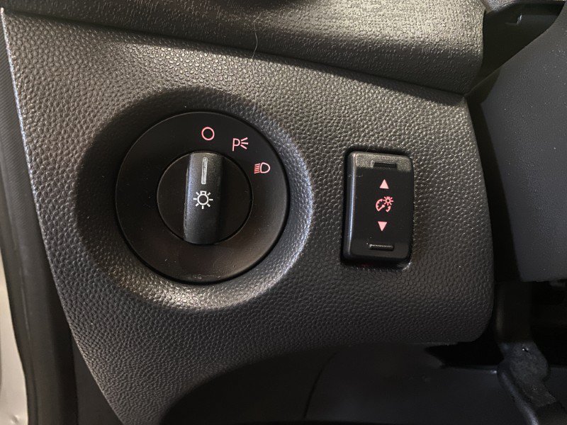 Used 2012 Ford Fiesta SE FWD image 28