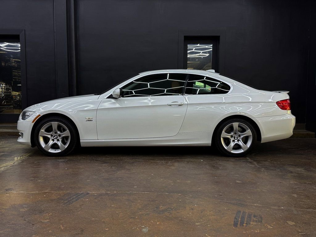 Used 2011 BMW 335i xDrive Coupe image 5