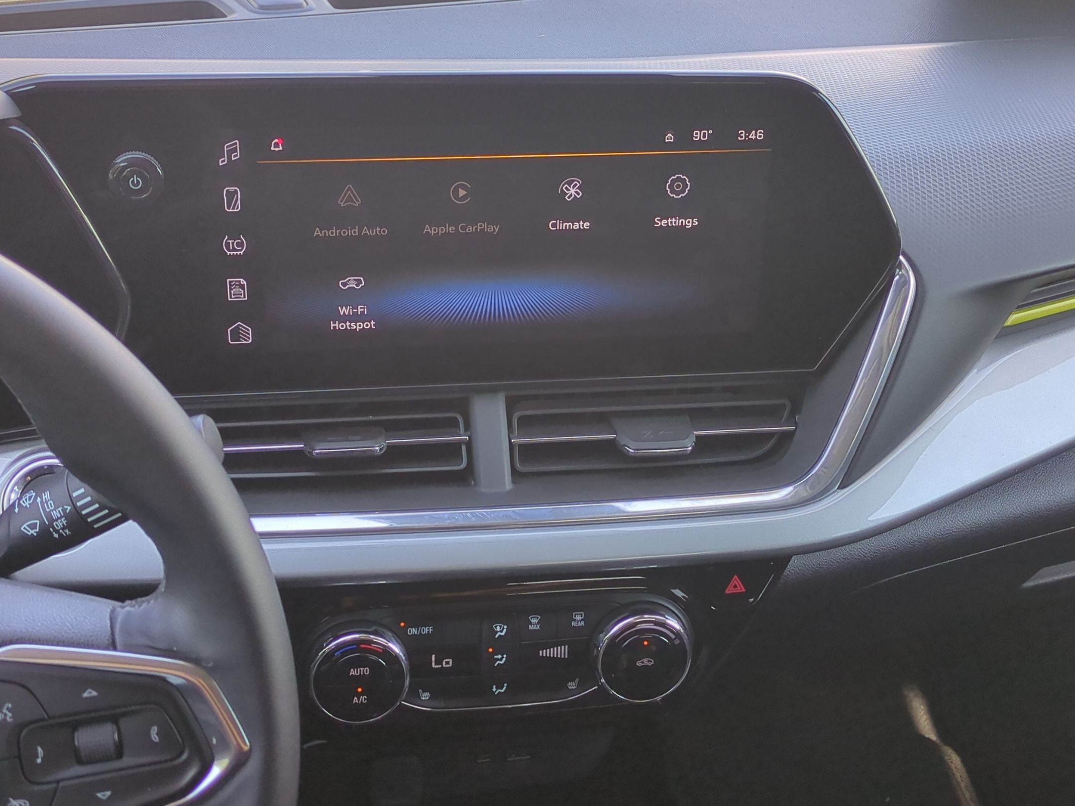 Used 2024 Chevrolet Trax LT w/ Driver Confidence Package FWD image 21